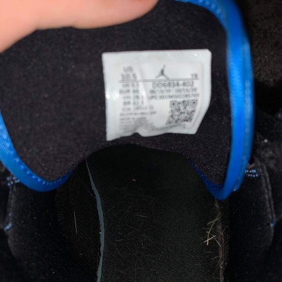 Nike Jordan 1 Mid SE - Picture 8 of 8